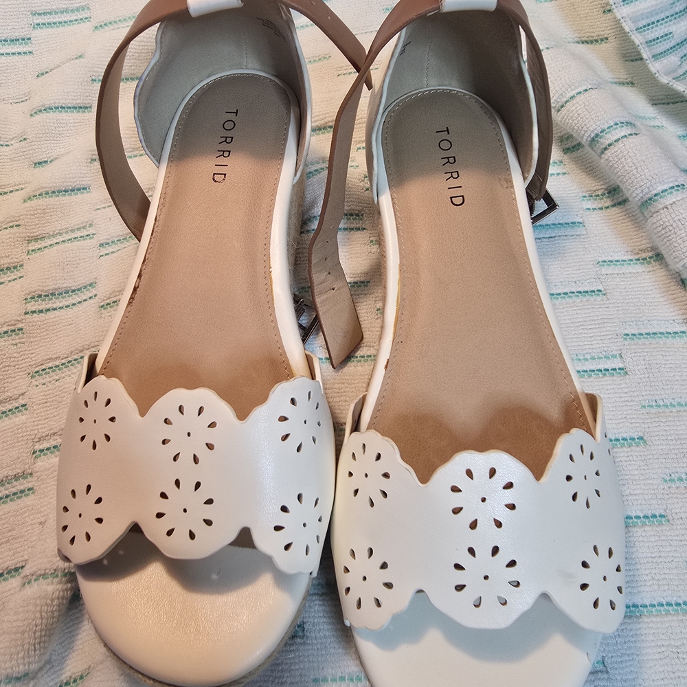 Torrid Cream and Tan Cutout Sandals